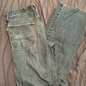 American Eagle men’s jeans